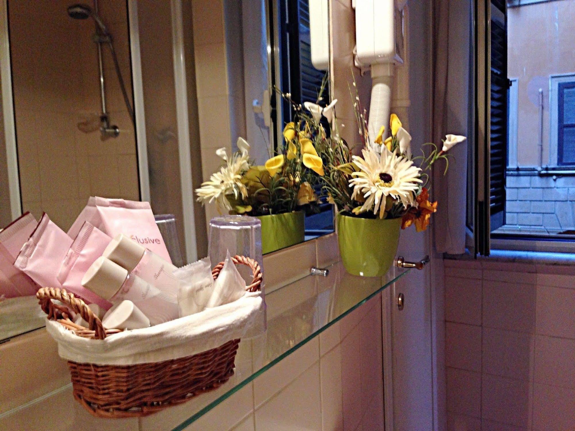 Residenza Domiziano Bed & Breakfast Roma Dış mekan fotoğraf