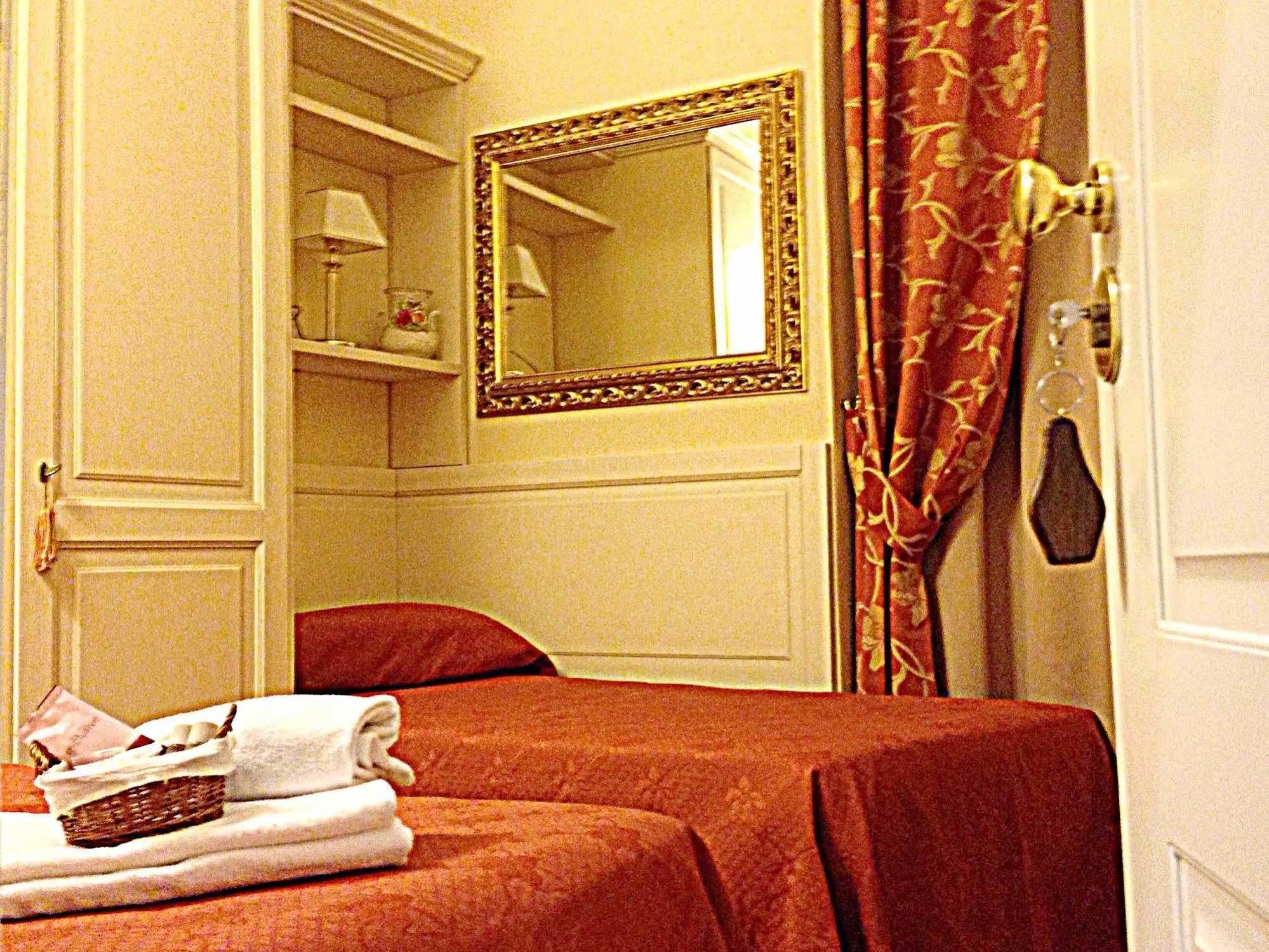 Residenza Domiziano Bed & Breakfast Roma Dış mekan fotoğraf