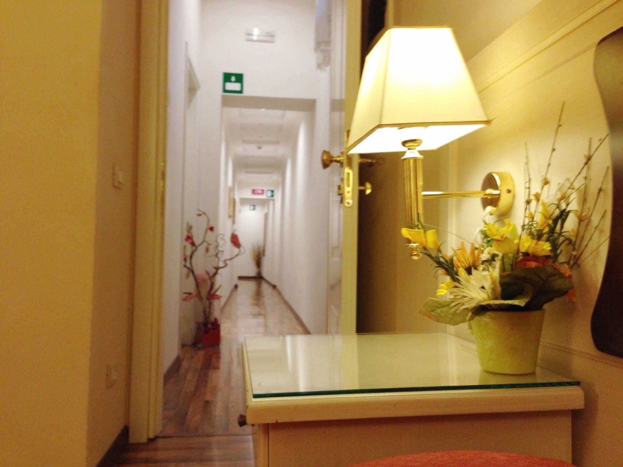 Residenza Domiziano Bed & Breakfast Roma Dış mekan fotoğraf